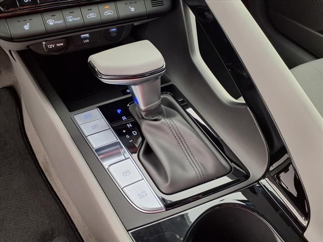 2025 Hyundai Elantra SEL Convenience photo