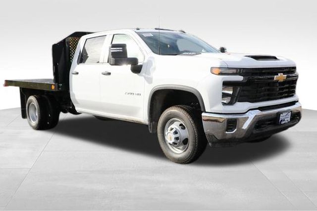 2024 Chevrolet Silverado 3500HD Work Truck 2