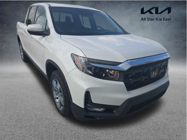 White 2025 Honda Ridgeline RTL AWD Pickup Truck All-Wheel Drive 9-Speed Automatic