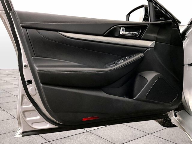 2017 Nissan Maxima 3.5 SL Silver at Sutliff Volkswagen