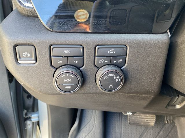 2025 Chevrolet Silverado 1500 LT - Sterling Gray Metallic exterior view 15