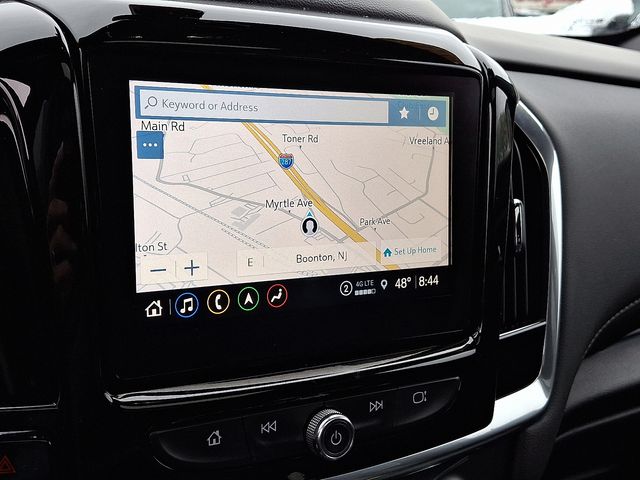 2022 Chevrolet Traverse LT Leather photo