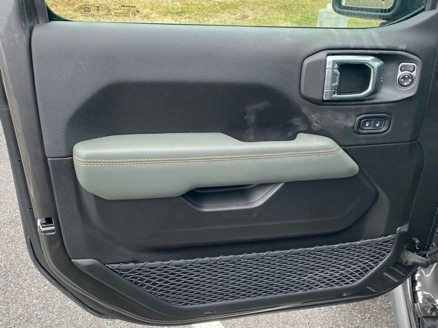 new 2026 Jeep Gladiator car, priced at $49,697