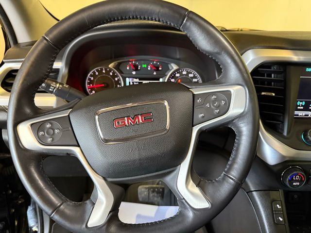 2017 GMC Acadia SLT-1 photo