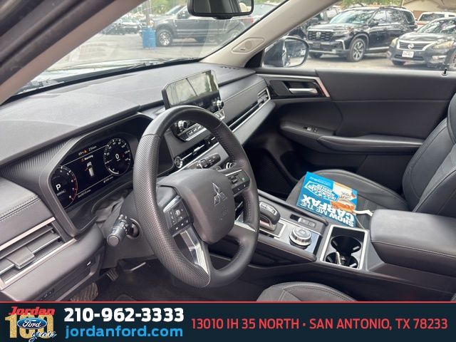 Used Car 2023 Mitsubishi Outlander  Se For Sale Under $25,000 In San Antonio, Texas