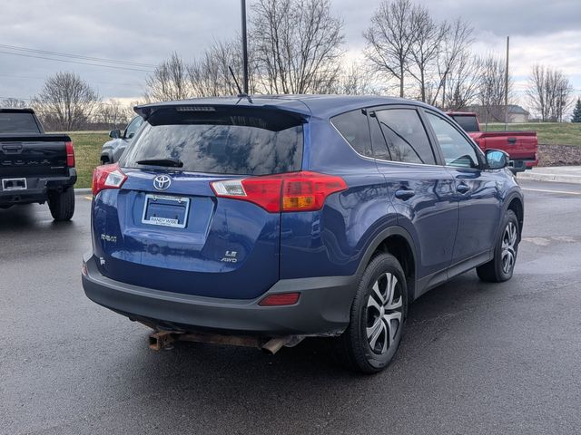 2015 Toyota RAV4 - Image 5