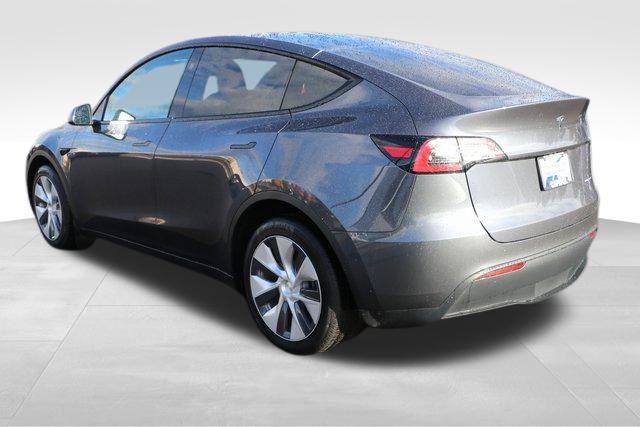 2023 Tesla Model Y Long Range 23