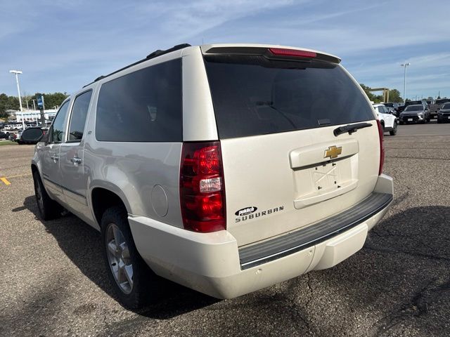 2013 White Diamond Clearcoat Chevrolet Suburban 1500 LTZ 4X4 SUV