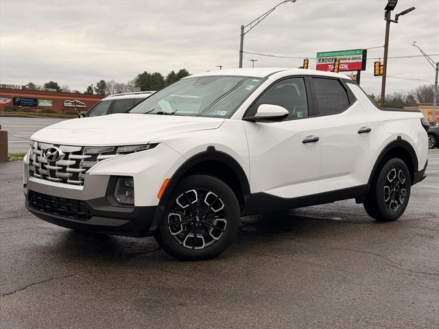 Atlas White 2024 Hyundai Santa Cruz SE Crew Cab AWD Pickup Truck All-Wheel Drive 8-Speed Automatic