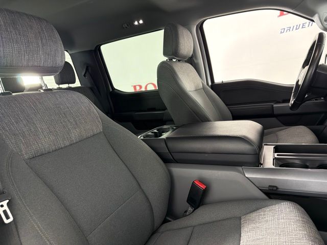 2021 Oxford White Ford F-150 XLT 4X4 Truck