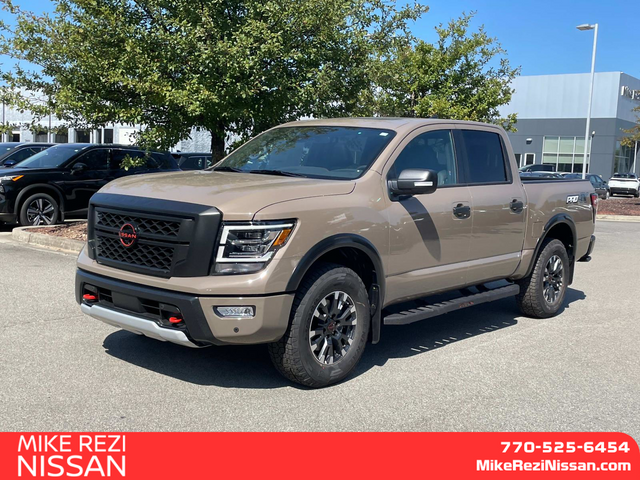 2024 Nissan Titan PRO-4X 5