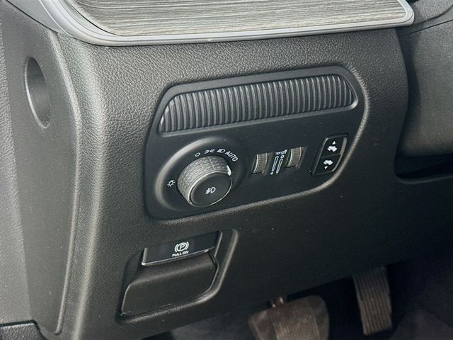 2024 Silver Zynith Jeep Wagoneer Series III 4X4 SUV