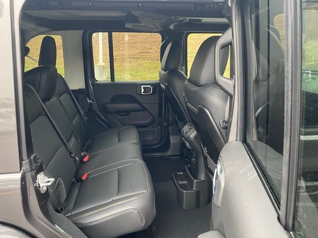 new 2026 Jeep Wrangler car, priced at $46,889