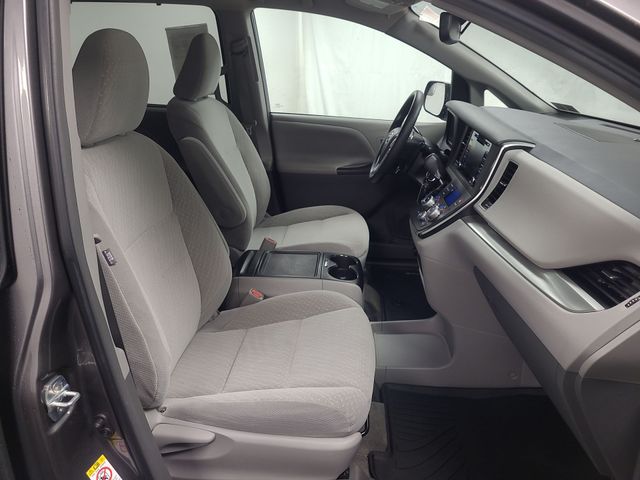 2018 – Toyota – Sienna