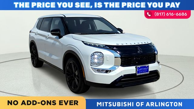 2026 Mitsubishi Outlander LE
