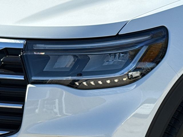 New 2026 White Ford Active image 4