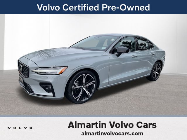 2025 Volvo S60 B5 Plus AWD