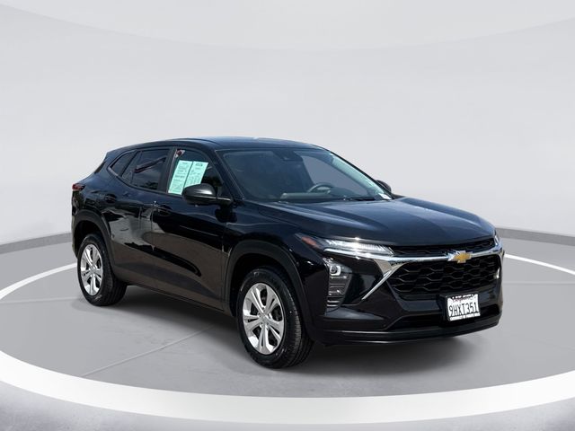 Black Metallic 2024 Chevrolet Trax LS FWD SUV / Crossover Front-Wheel Drive 6-Speed Automatic