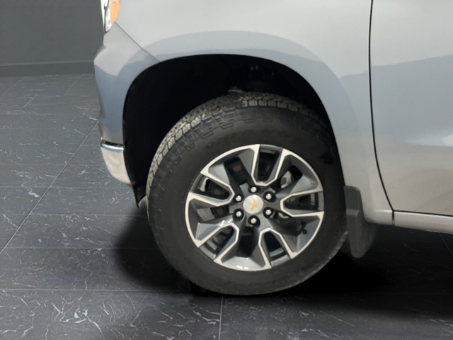 New 2026 Sterling Gray Metallic Chevrolet LT image 36