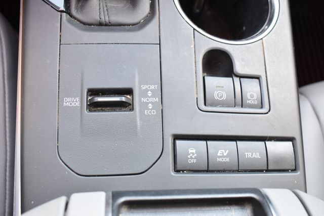 Used 2020 Toyota Highlander Hybrid SUV