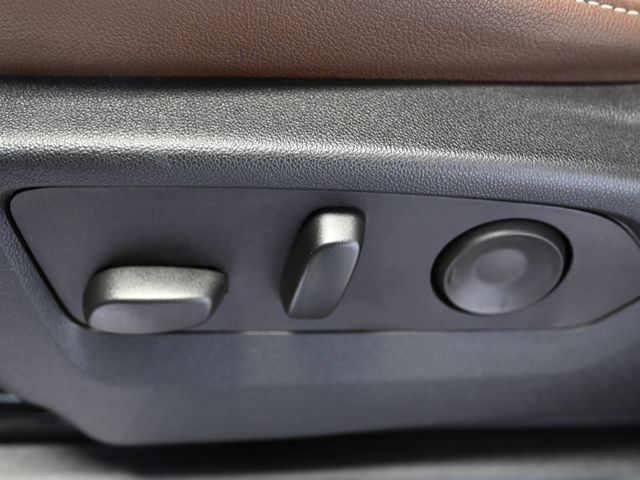 Used 2023 White Chevrolet High Country image 29