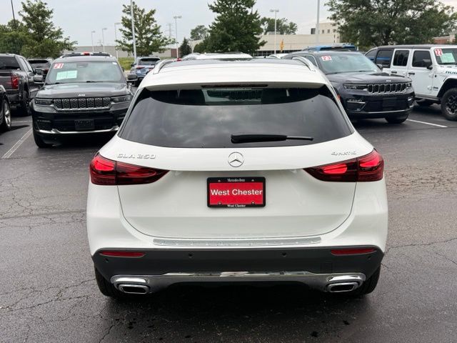 New 2026 White Mercedes-Benz GLA 250 image 7