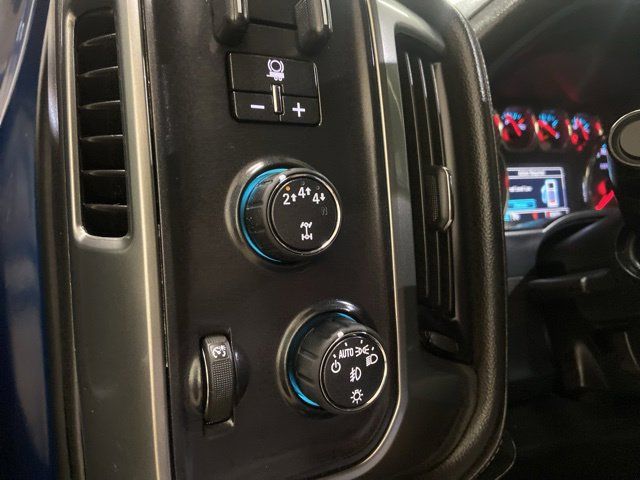 2019 Chevrolet Silverado 3500HD thumbnail 19