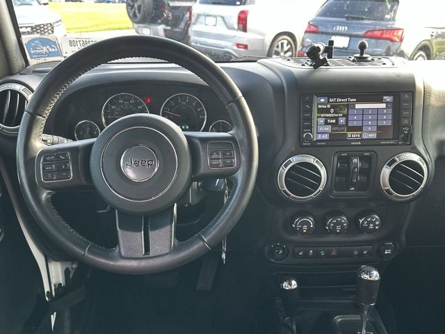 2017 Jeep Wrangler Unlimited Sahara 8