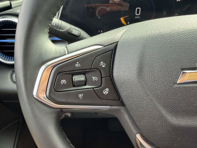 Used 2024 Chevrolet Trax SUV