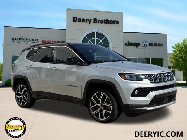 Silver Zynith Metallic Clearcoat 2025 Jeep Compass SUV / Crossover Four-Wheel Drive 8-Speed Automatic