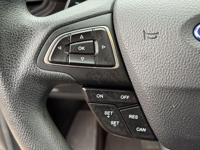 2017 Ford Escape SE Gray at Community Kia