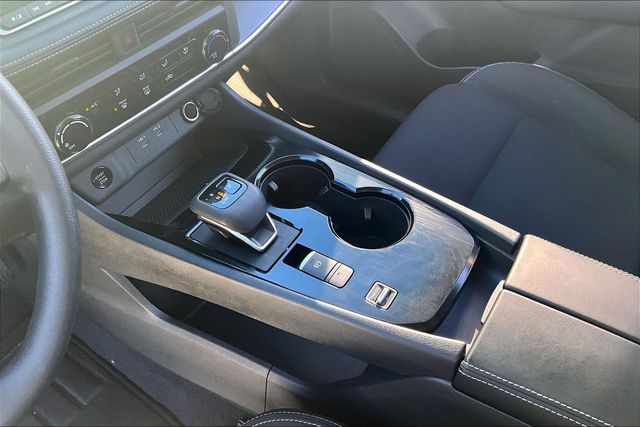 Used 2025 Nissan Rogue S 4D Sport Utility