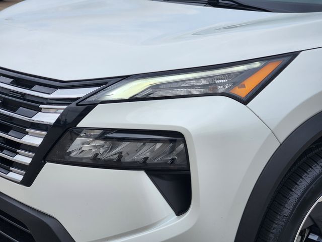 2024 Nissan Rogue SV White at Central Houston Nissan