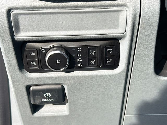 2025 Ford F-150 XLT photo