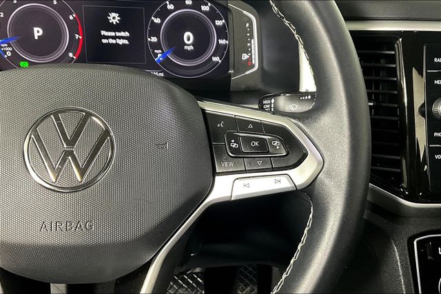 2022 Volkswagen Atlas 3.6L V6 SE w/Technology photo