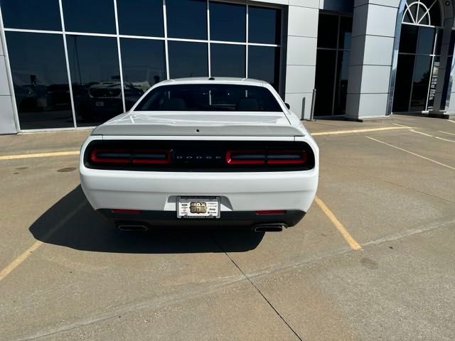 2022 Dodge Challenger R/T 9