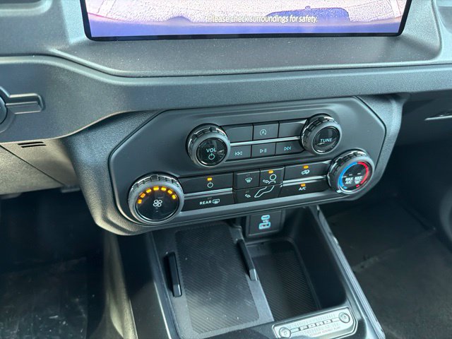 New 2025 Beige Ford Base image 17