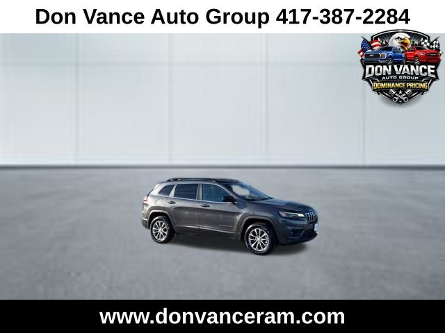 Gray (Granite Crystal Metallic Clearcoat) 2022 Jeep Cherokee Latitude Lux 4WD SUV / Crossover Four-Wheel Drive 9-Speed Automatic
