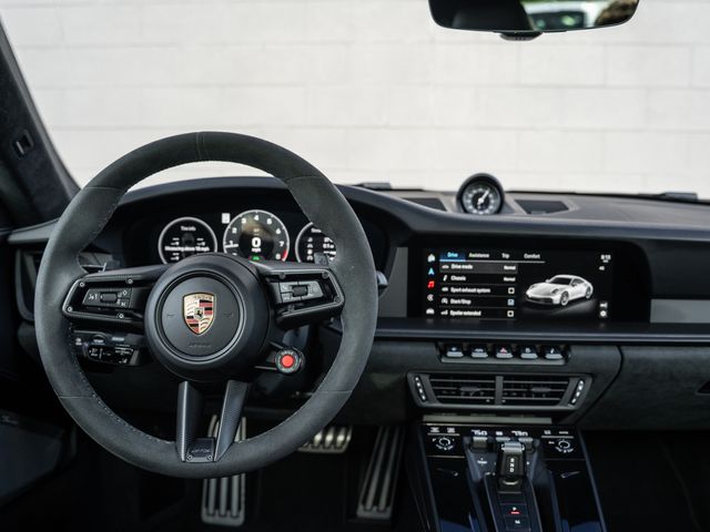 Certified Used 2025  Porsche Carrera 4 GTS image 22