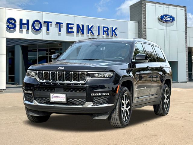 Used 2024 Black Jeep Limited image 3