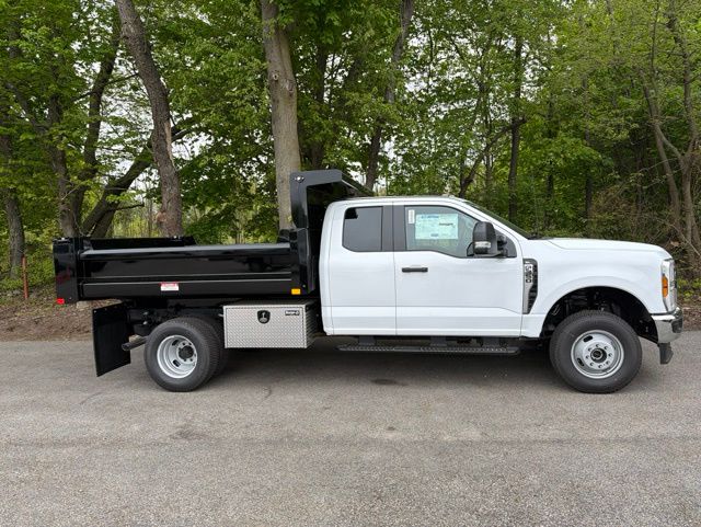 New 2026 White Ford  image 2