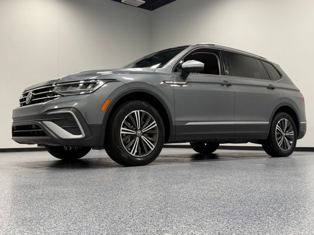 Used 2024  Volkswagen 2.0T Wolfsburg Edition image 4