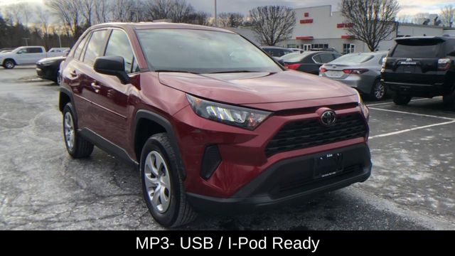 2022 Toyota RAV4 LE 2