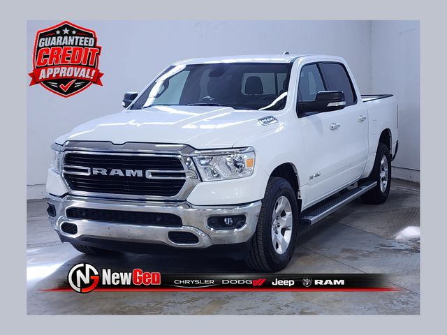 Bright White Clearcoat 2019 RAM 1500 Pickup Truck Four-Wheel Drive 8-Speed Automatic