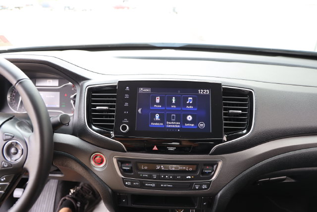 2023 Honda Ridgeline RTL Gray at Community Honda