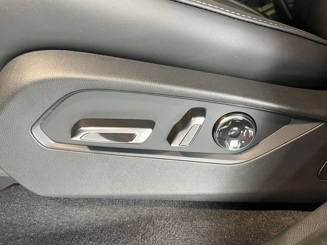 2026 Acura MDX Technology Package - Solar Silver Metallic exterior view 15