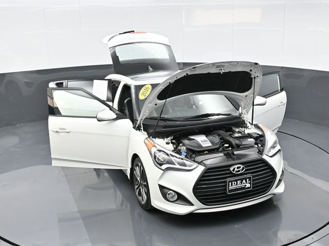 2016 Hyundai Veloster Turbo 38