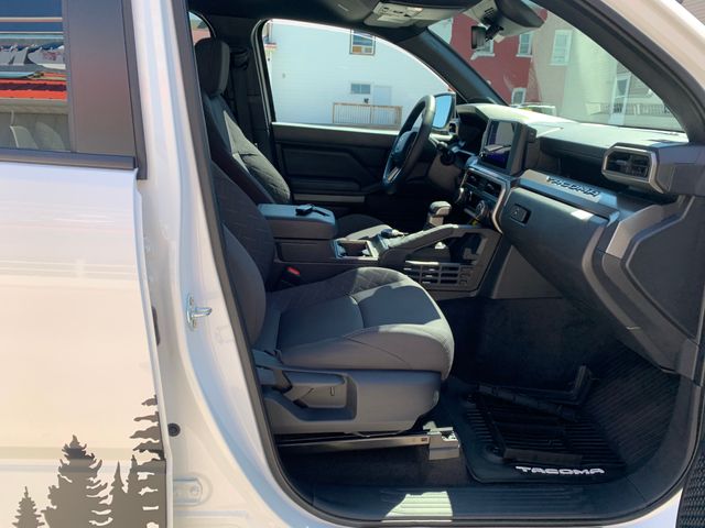 Used 2025 Toyota Tacoma Truck