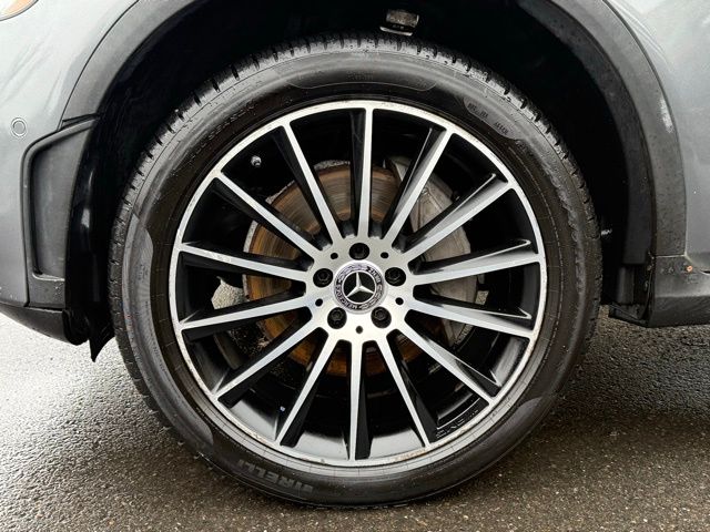 2021 Mercedes-Benz GLC