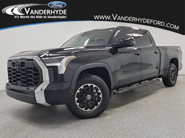 Midnight Black Metallic 2022 Toyota Tundra Pickup Truck Four-Wheel Drive Automatic